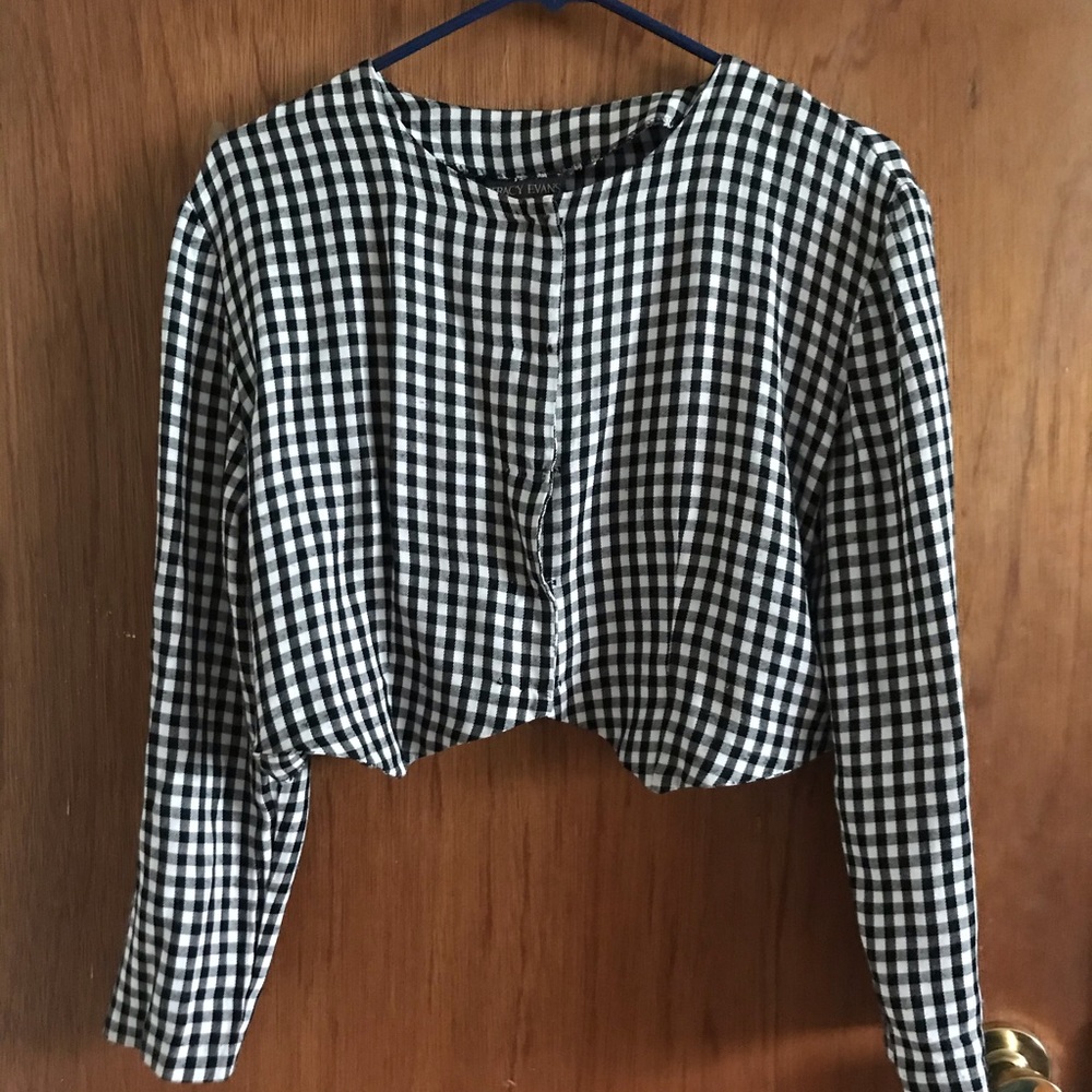 Long sleeve gingham crop top